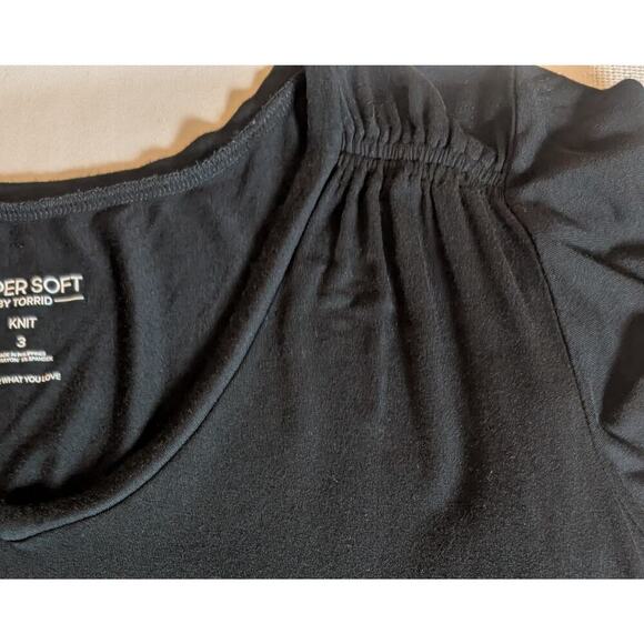 Torrid Women’s Plus Size Outfit - Super Soft Rose Tee & Cropped Leggings 3X - Picture 4 of 8